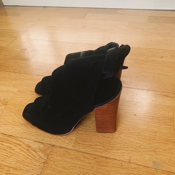 Black suede chunky heel from ALDO - Picture 6 of 6